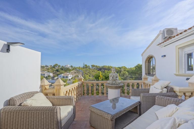 Property thumbnail 2