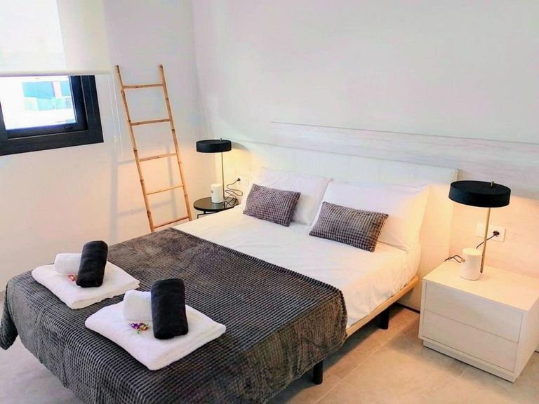 Property thumbnail 25