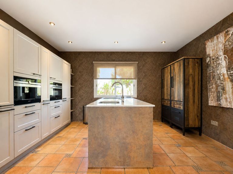 Property thumbnail 23