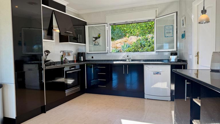 Property thumbnail 16