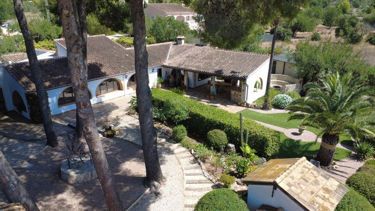 Property thumbnail 2