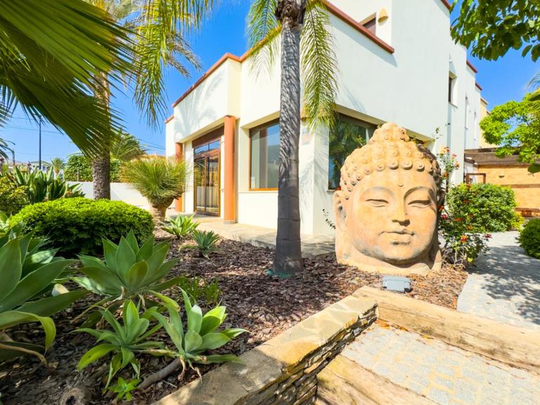 Property thumbnail 9