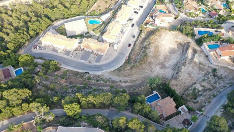 Property thumbnail 2