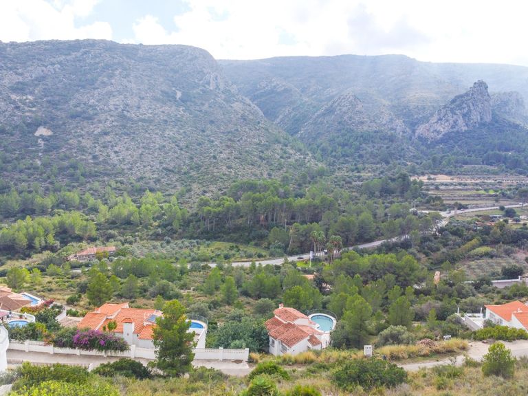 Property thumbnail 1