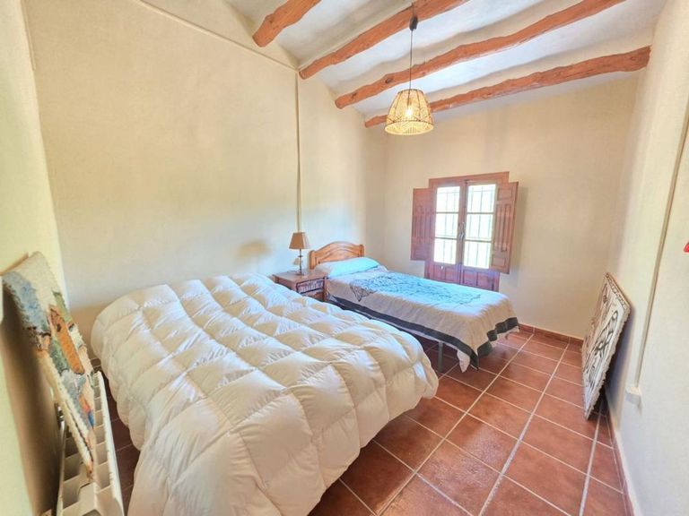 Property thumbnail 11