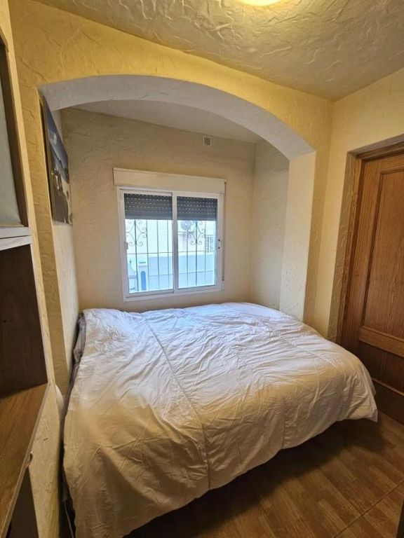 Property thumbnail 12
