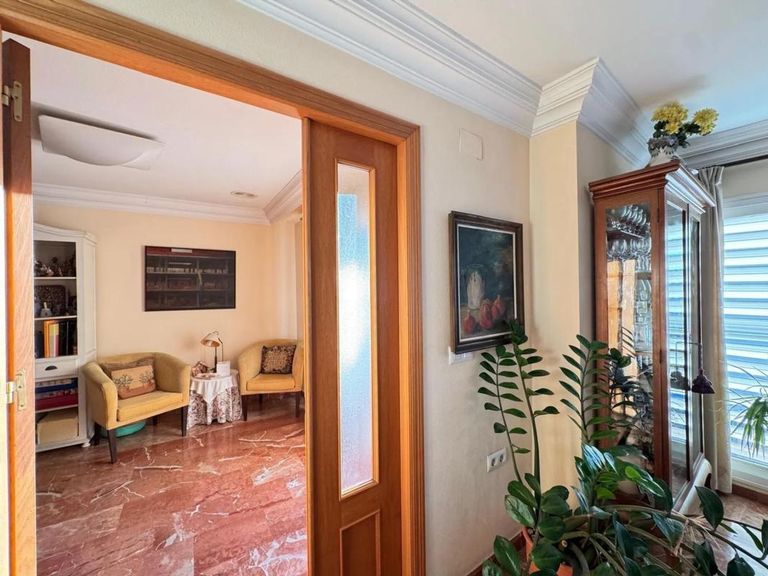 Property thumbnail 12