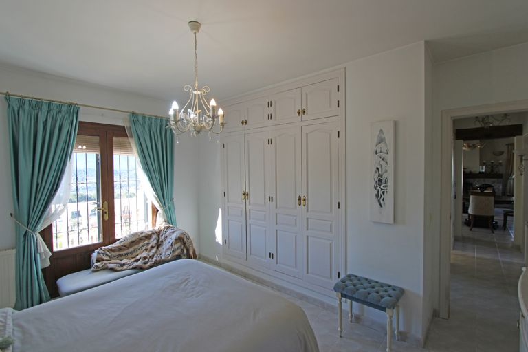 Property thumbnail 17