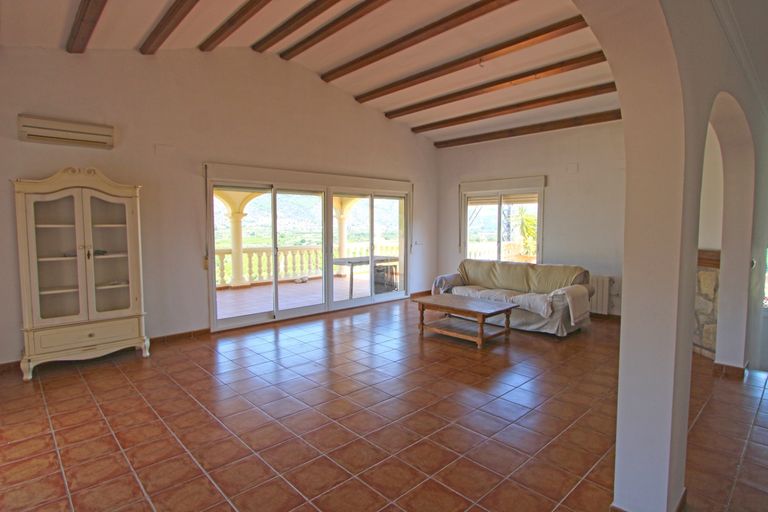 Property thumbnail 4
