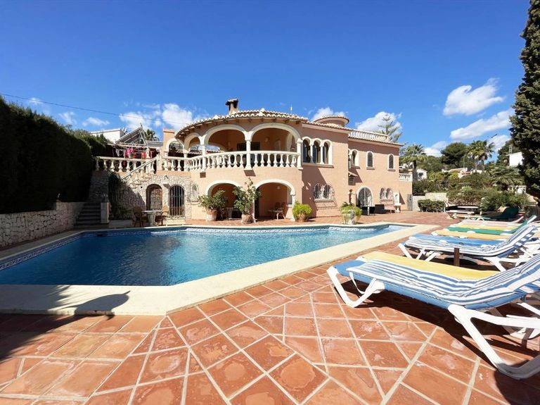 Property thumbnail 1