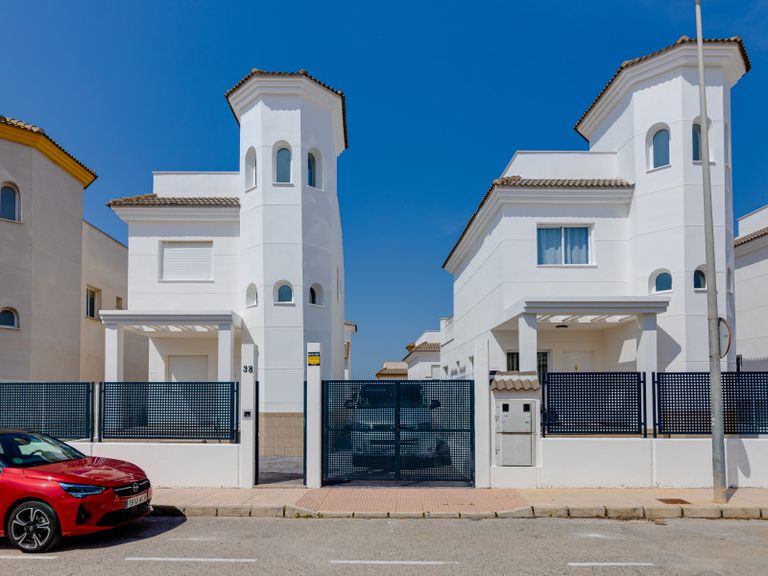 Property thumbnail 1