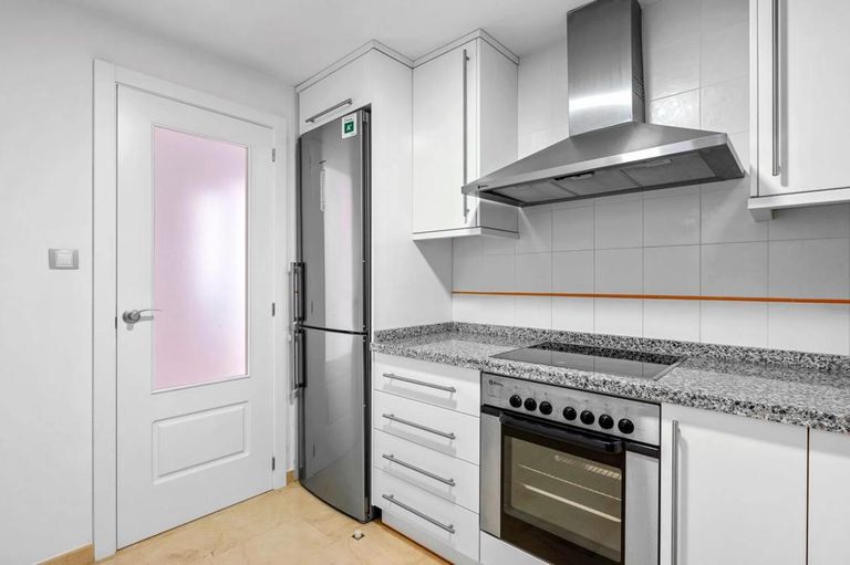 Property thumbnail 12