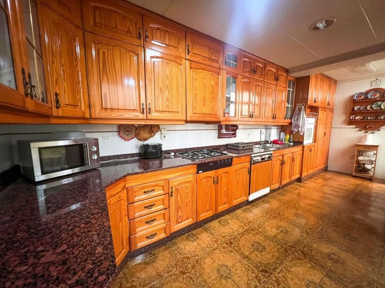Property thumbnail 8