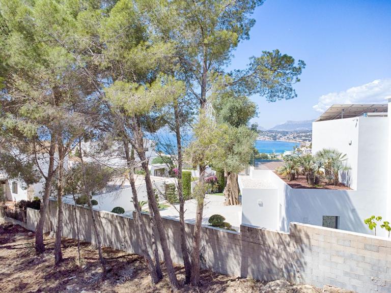 Property thumbnail 1
