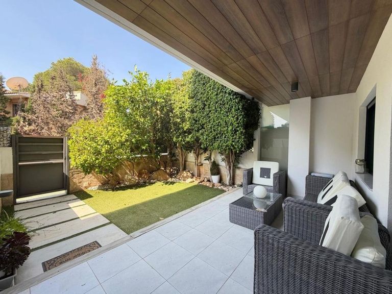 Property thumbnail 3