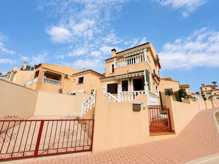Property thumbnail 1
