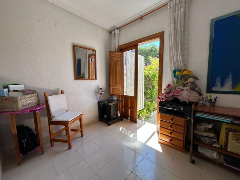 Property thumbnail 8