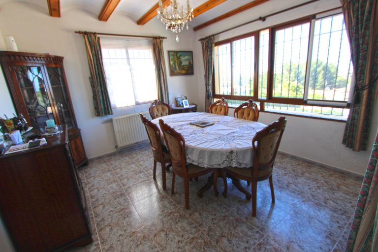 Property thumbnail 11