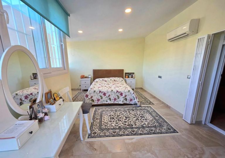 Property thumbnail 16