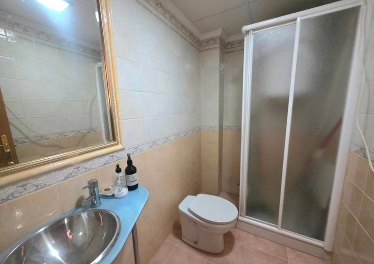 Property thumbnail 9