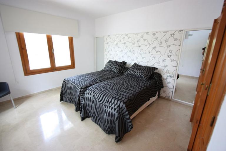 Property thumbnail 12