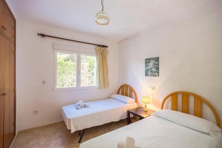Property thumbnail 8