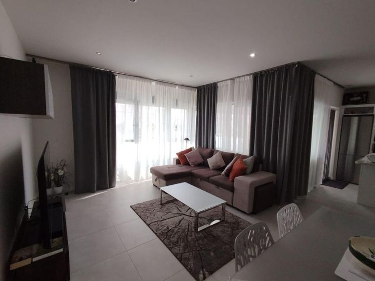 Property thumbnail 11