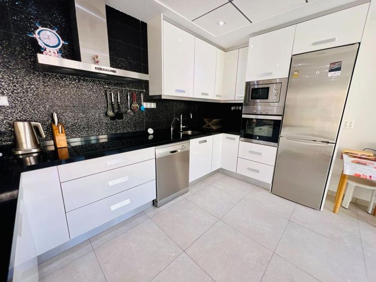 Property thumbnail 5