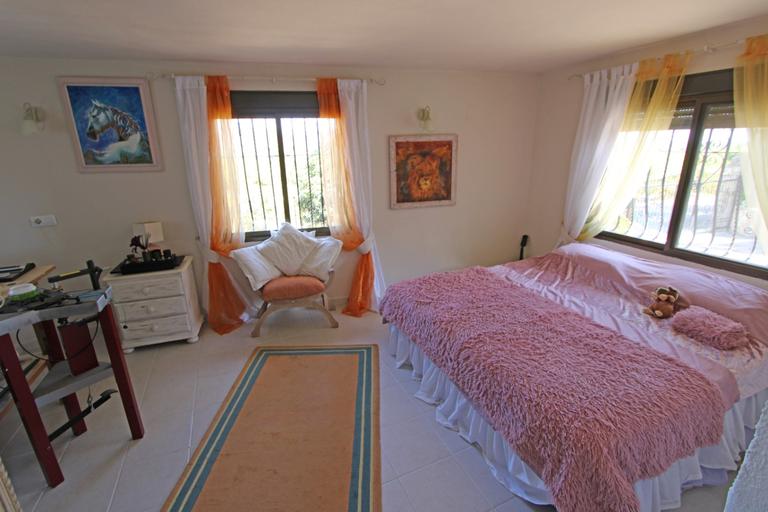 Property thumbnail 34