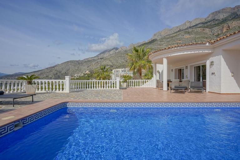 Property thumbnail 12