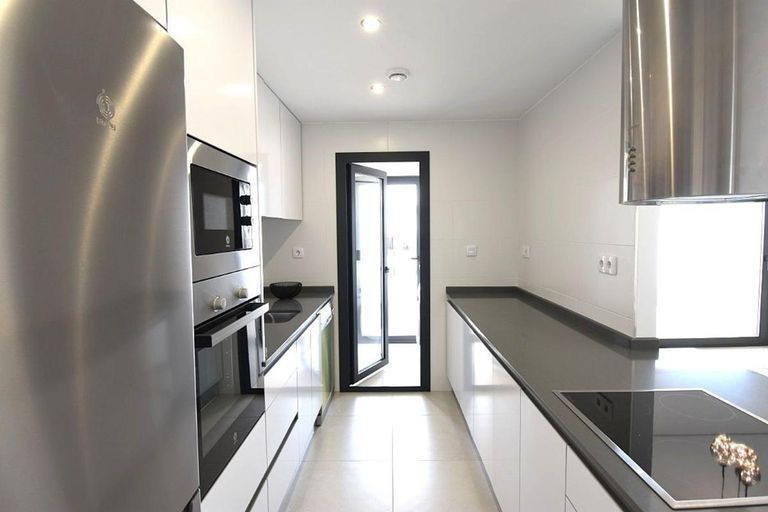 Property thumbnail 3