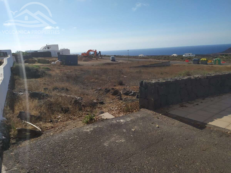 Property thumbnail 1