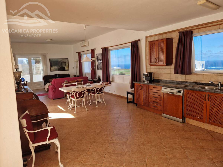 Property thumbnail 1
