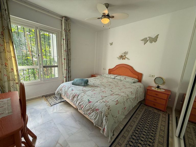 Property thumbnail 12