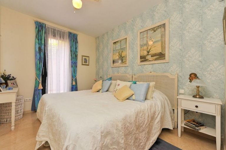 Property thumbnail 13