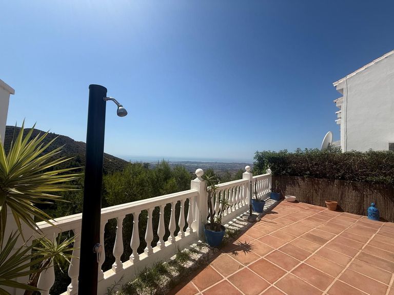 Property thumbnail 3