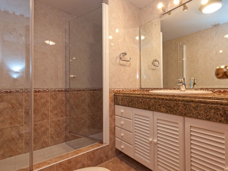 Property thumbnail 5