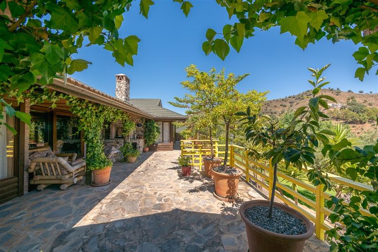 Property thumbnail 6