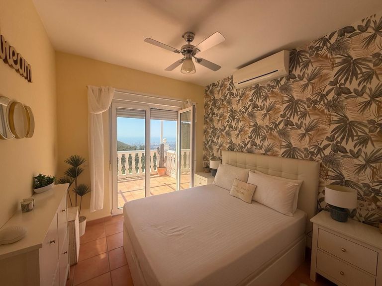 Property thumbnail 30