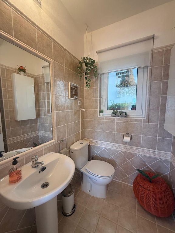 Property thumbnail 35