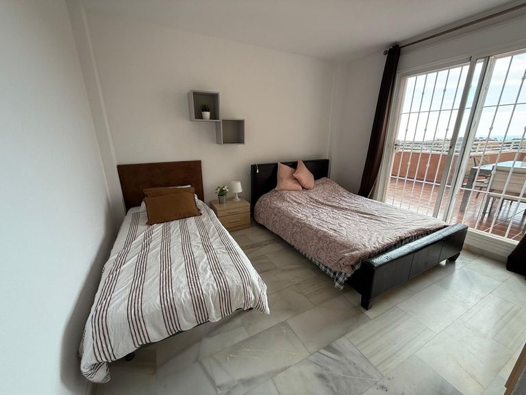 Property thumbnail 11