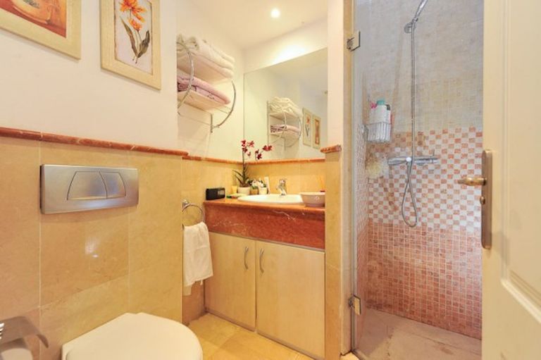 Property thumbnail 16