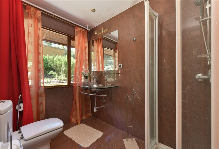 Property thumbnail 10