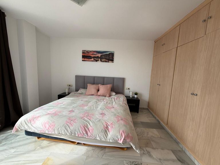 Property thumbnail 6