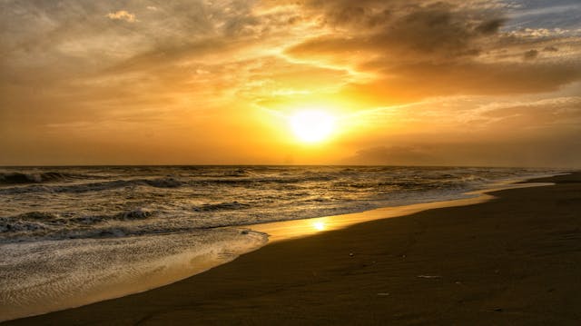 Living in Torre de la Horadada as a Foreigner: What to Expect Year Round