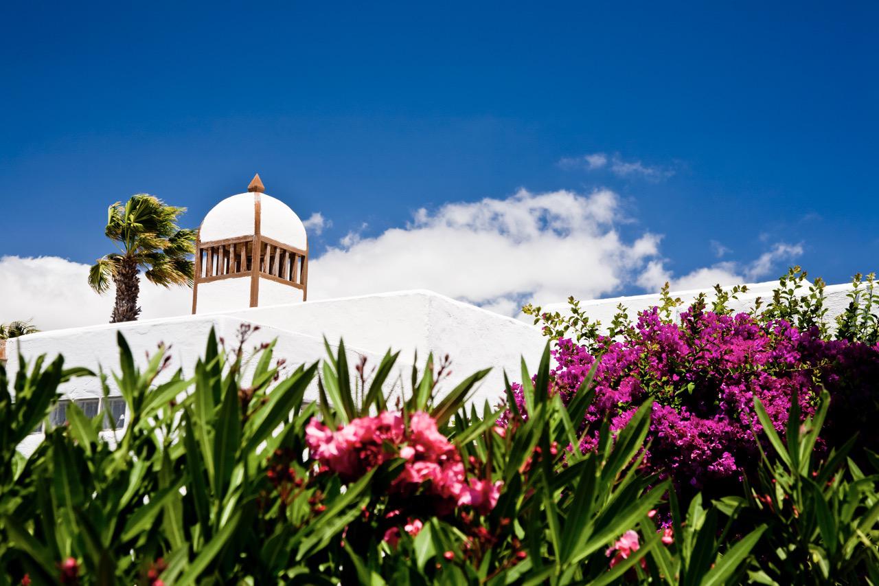 6 Reasons Why You Should Buy a Property in Lanzarote