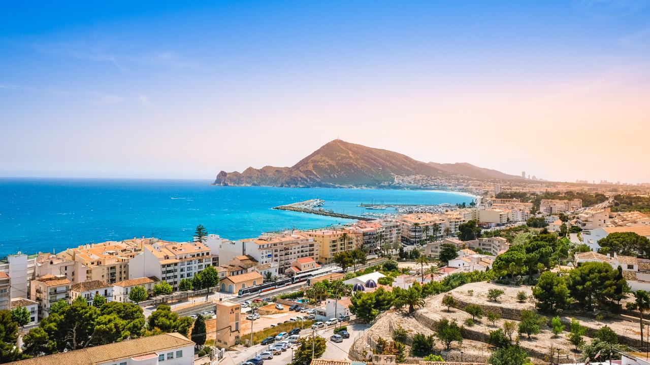 Exploring the Coastal Gem of Altea: A Comprehensive Guide